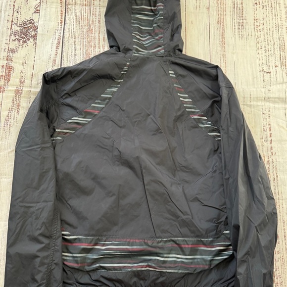 PELOTON Windbreaker Light Spring Jacket, Black, Size M, FA121 $118 RETAIL! - Picture 6 of 7